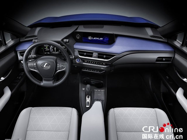汽車頻道【焦點輪播圖】UX 300e——雷克薩斯電氣化的新紀元