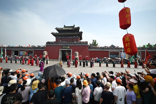 收客、服務“兩張皮”　旅游團層層分包躲監管