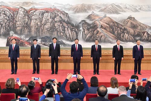 十九屆中央政治局常委同中外記者見面